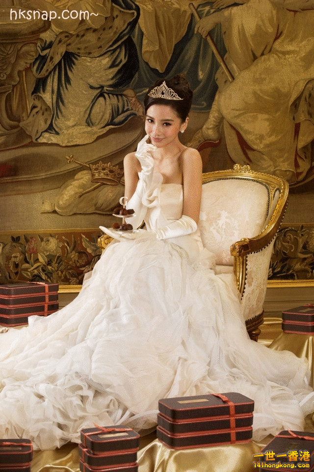 Angelababy著幾十磅長裙 扮公主5.jpg