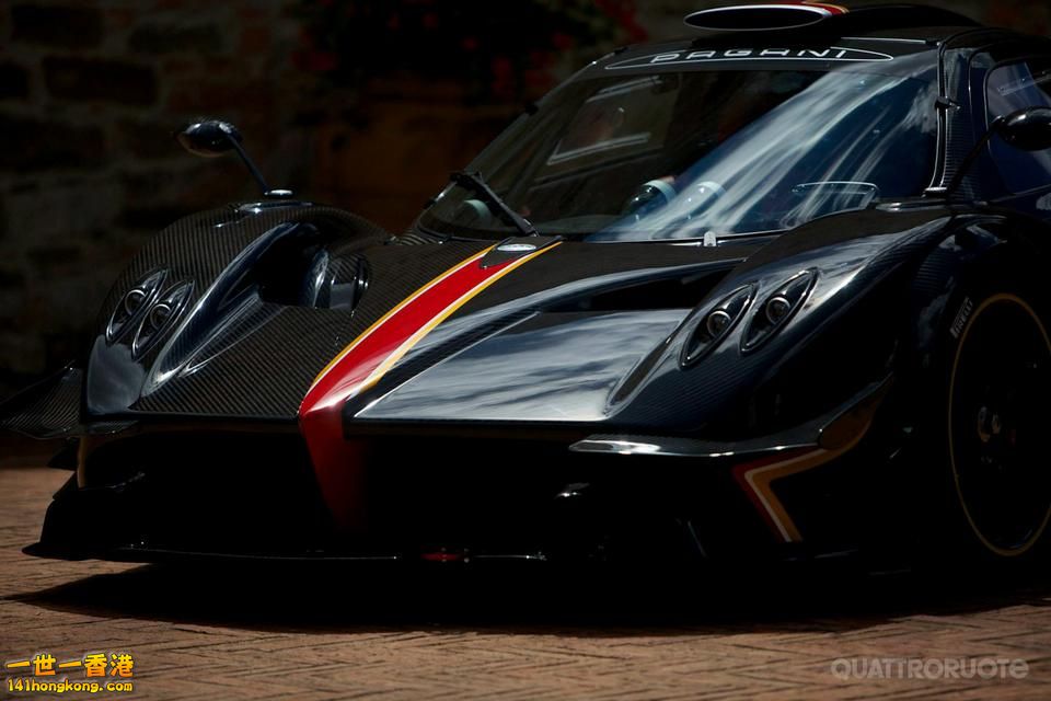 412550_2576_big_2013-pagani-zonda-revolucion-3.jpg