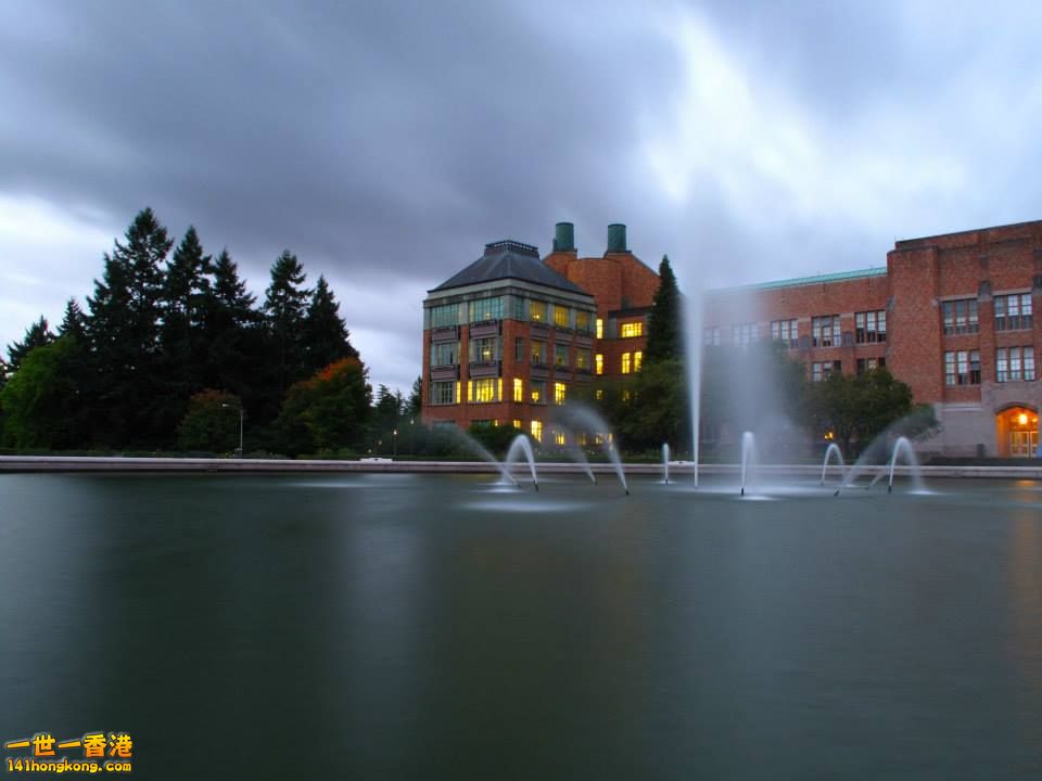 539778_10202120296996787_1399840439_n.jpg