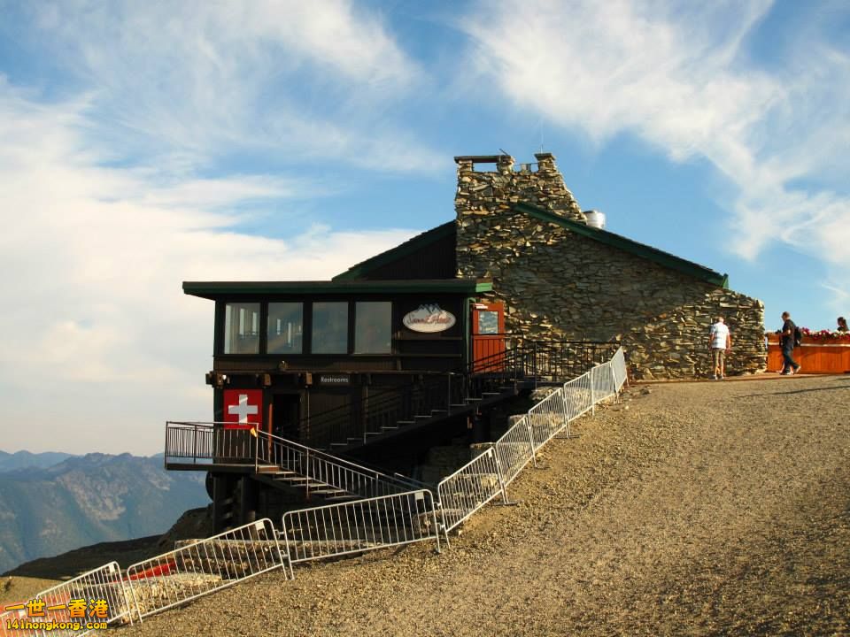 970276_10201987937927893_2064105892_n.jpg