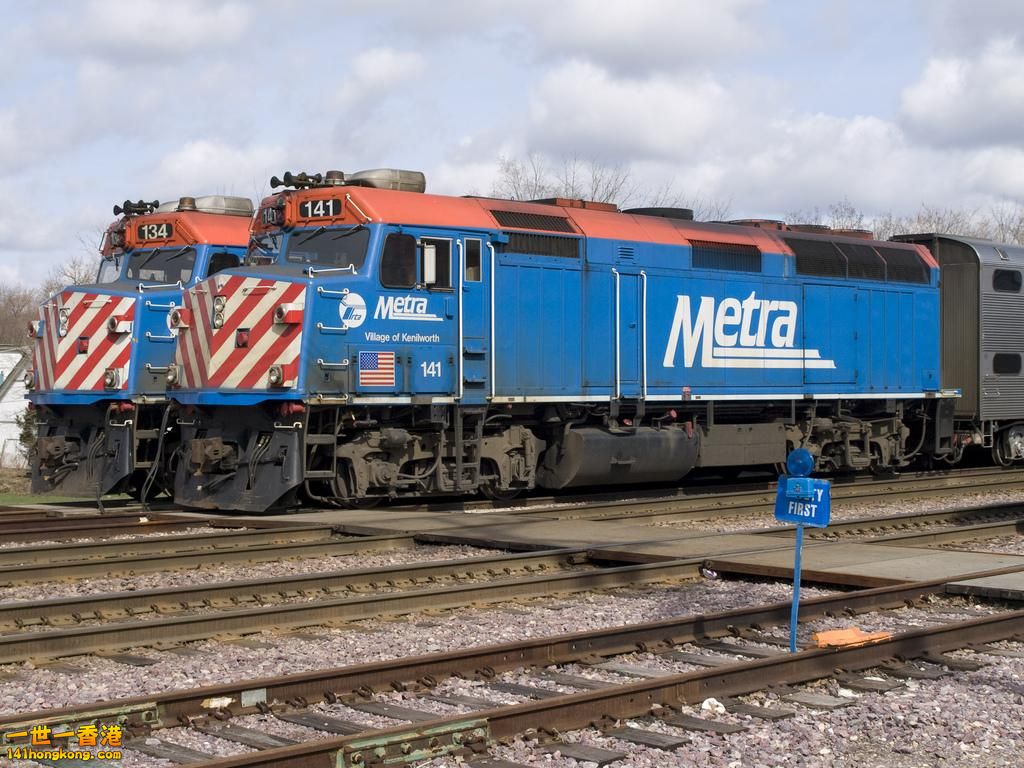 Metra 141 EMD F40PH-2 Diesel Locomotive.jpg