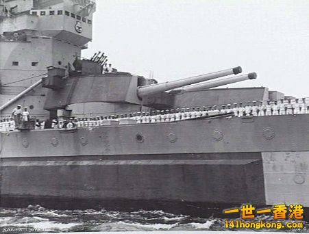 The external vertical armour belt is clearly visible here on Howe.jpg