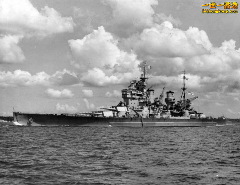 Howe while visiting Auckland, 1945.jpg