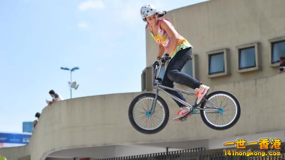 dm_130906_BMX_Meninas.jpg