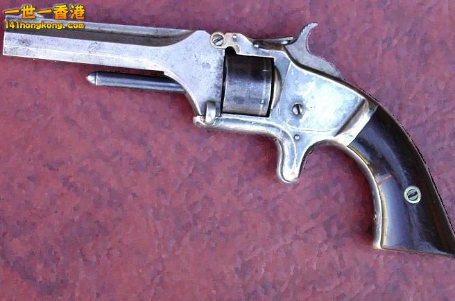 史密斯威森第二批Model 1 .22左輪手槍，製於1857年。.jpg