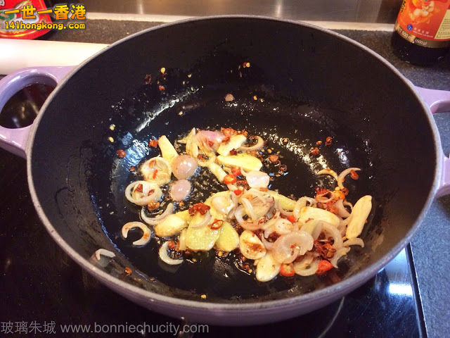 Photo 25-10-13 7 25 51 pm.jpg