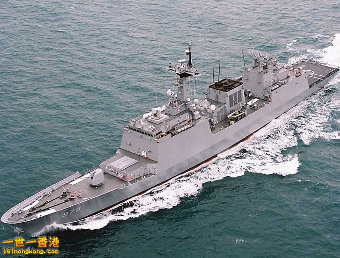 KDX-2首艦忠武公李舜臣號(DDH-975)。.jpg