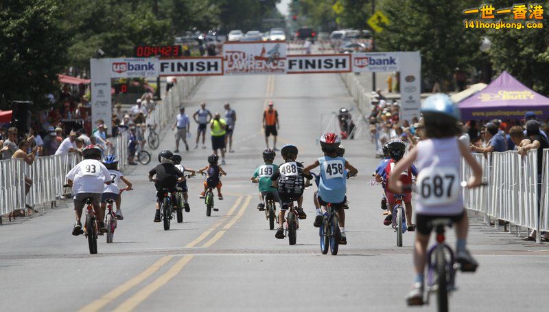 tour_kid_finish_t800x454.jpg