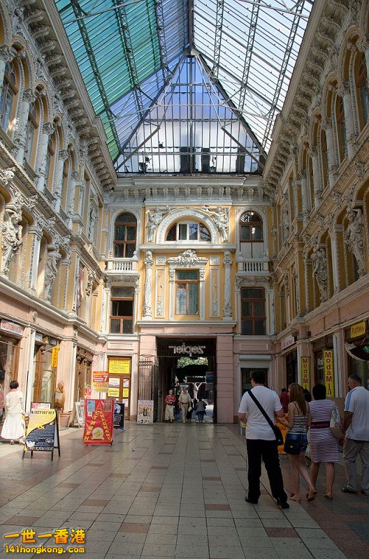 Passazh Shopping Arcade - Yalta, Ukraine.jpg
