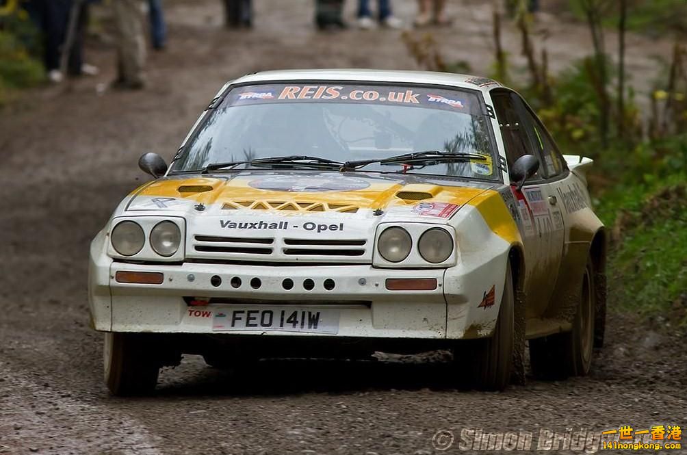 Opel Manta performing the classic Scandanavian Flick into a right hand bend in C.jpg