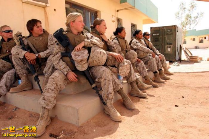 American Female Soldier.jpg