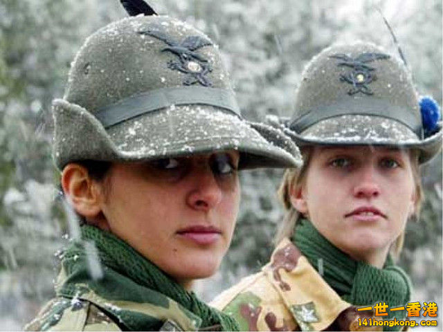Italian mountain troops (Alpini).jpg