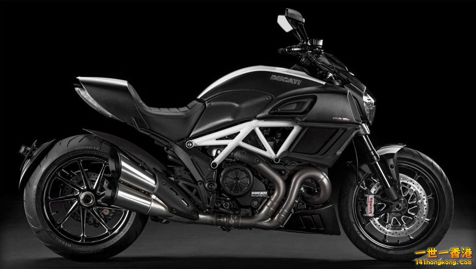 ducati-diavel-carbon-right-970x548-c.jpg