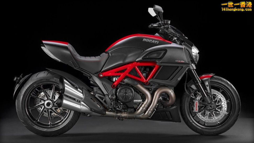 ducati-diavel-carbon-red-right-970x548-c.jpg
