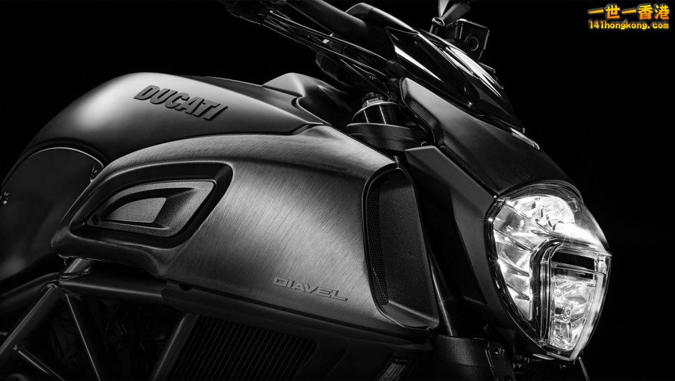 ducati-diavel-macro-detail-970x548-c.jpg