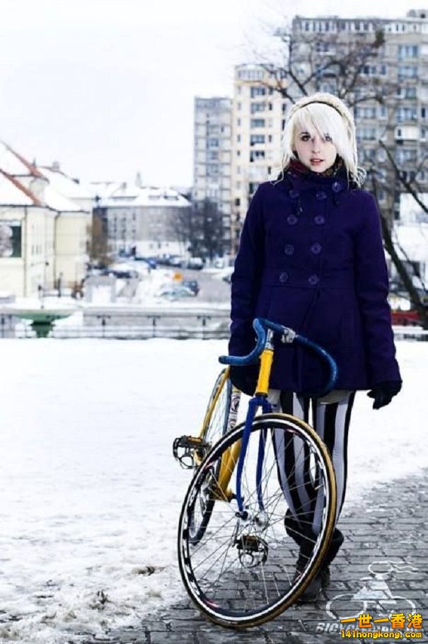 girl-on-bike-winter-snow.jpg