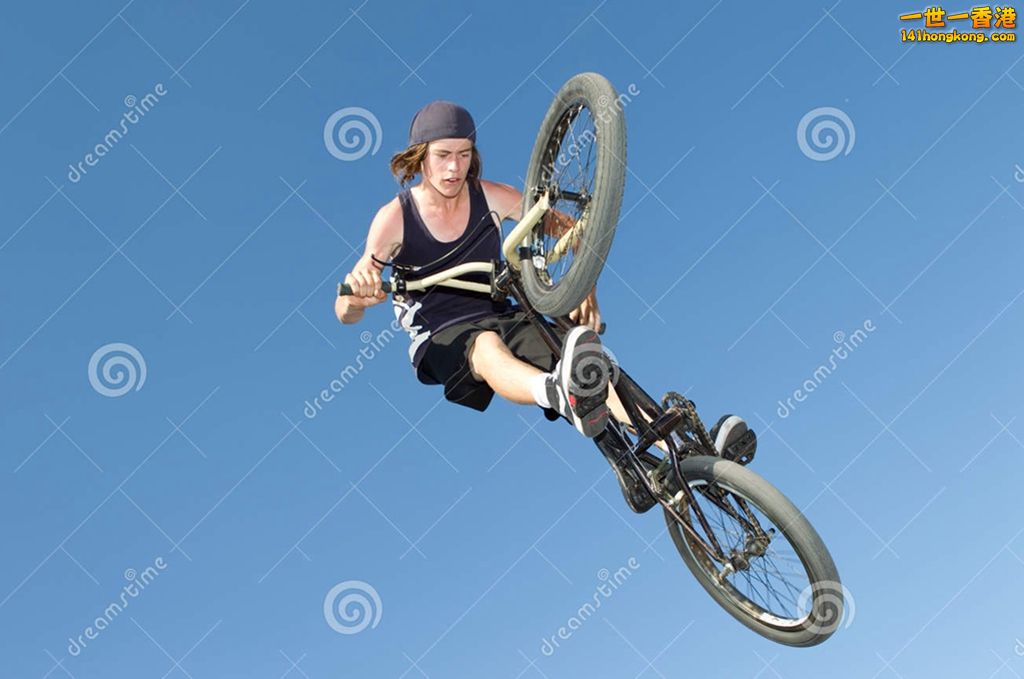 freestyle-bmx-rider-getting-air-20443700.jpg