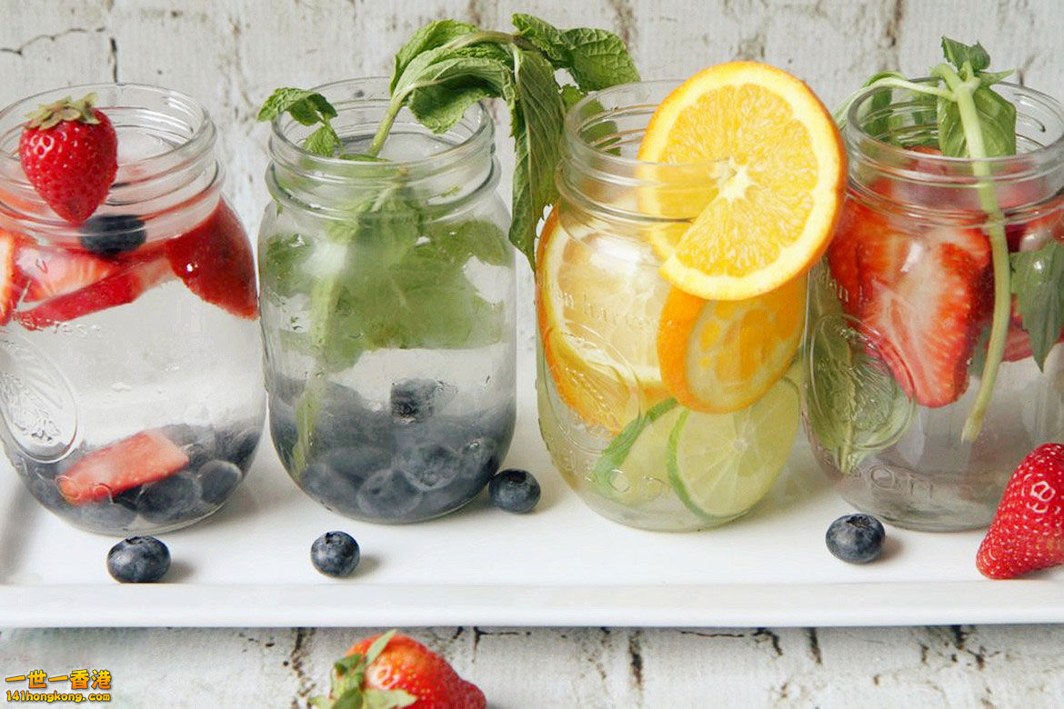 adaymag-detox-water-01.jpg