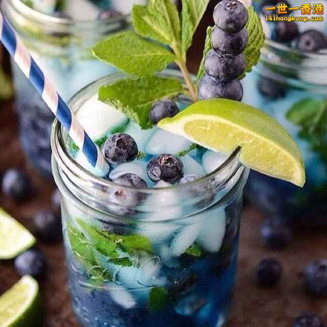 adaymag-detox-water-09.jpg