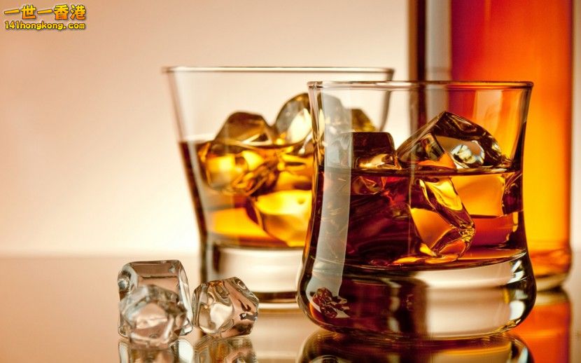 adaymag-these-are-the-drinks-bartenders-really-order-when-they-re-not-on-the-job.jpg