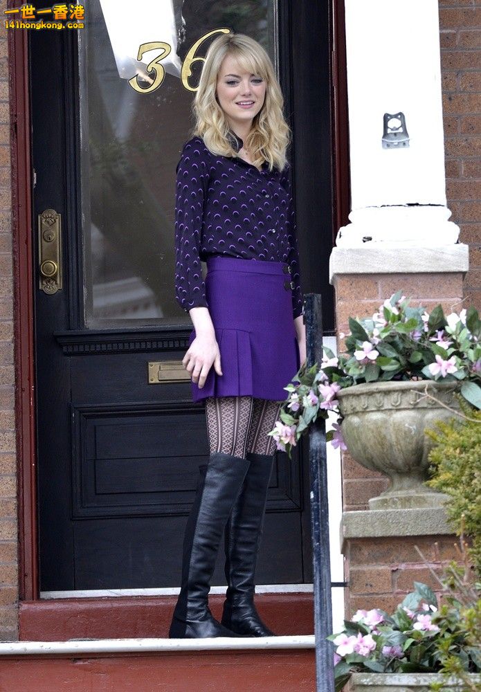 emma-stone-film-set-the-amazing-spider-man-2-04.jpg