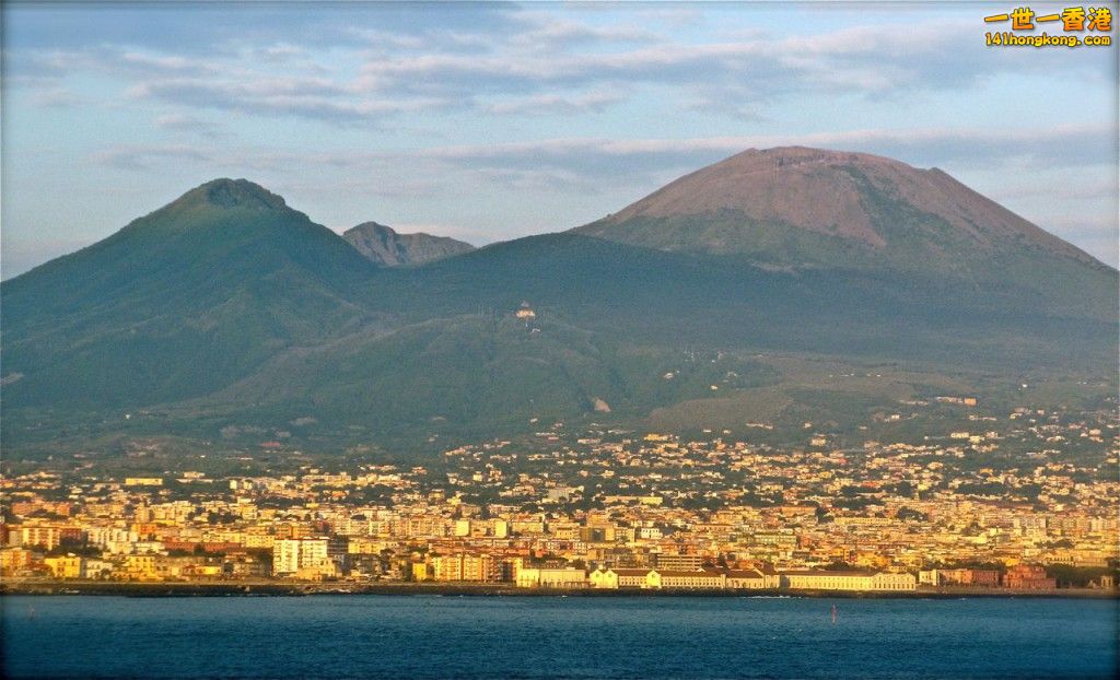 vesuvius1.jpg