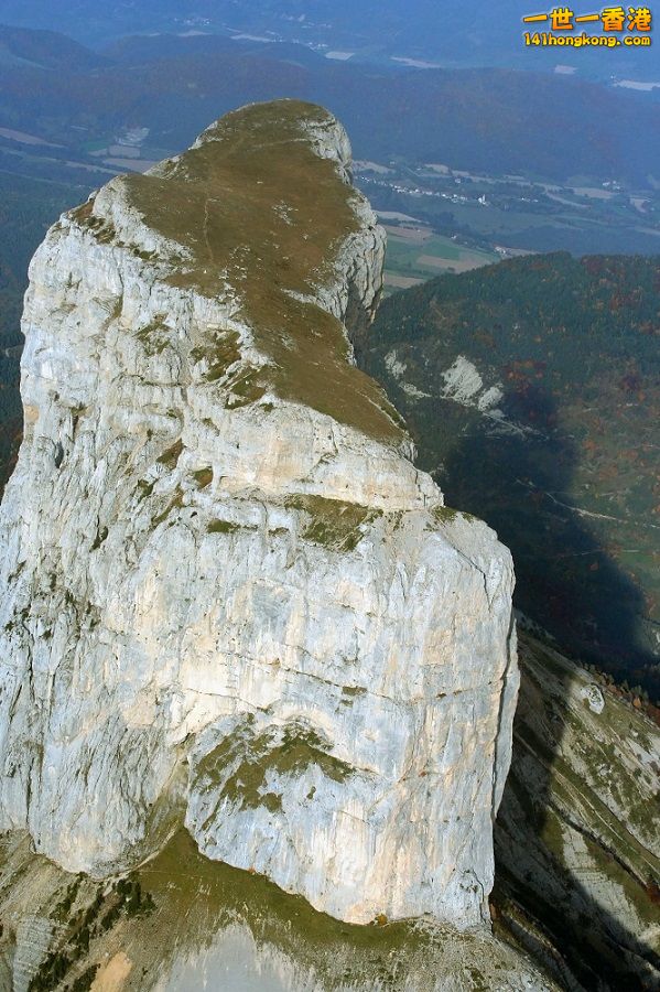 Mont Aiguille 2962489662_a02dfd5a54_o.jpg