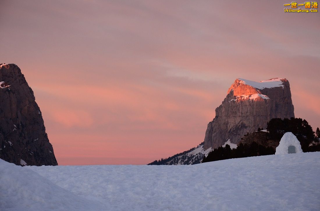 Mont Aiguille 6797100808_330274d3be_h.jpg