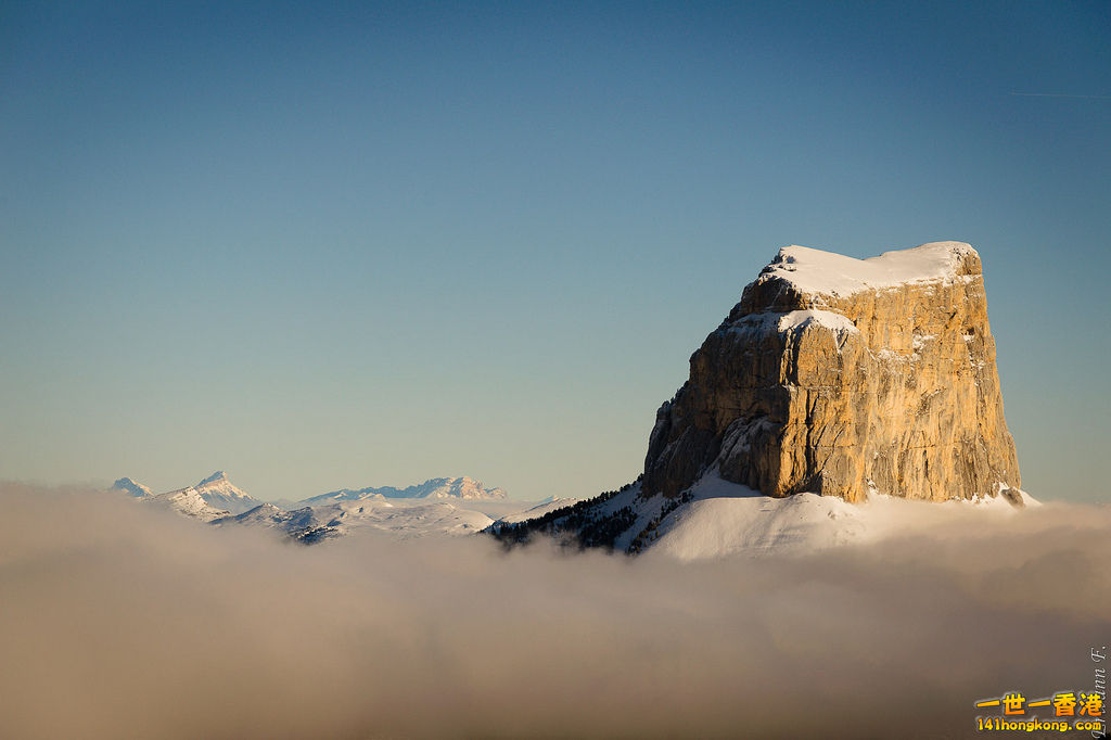 Mont Aiguille 11705558003_580f699e3e_b.jpg