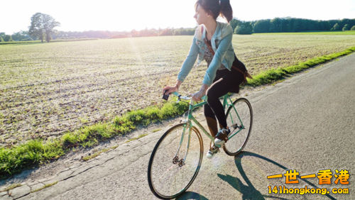 靚車 靚女 002.jpg