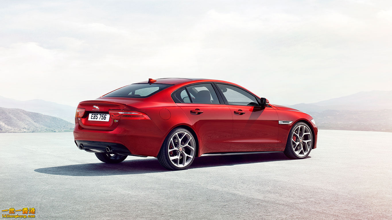 JAGUAR_XE_S_02_LXES-device_Desktop-1366x769_tcm91-113511_desktop_1366x769.jpg