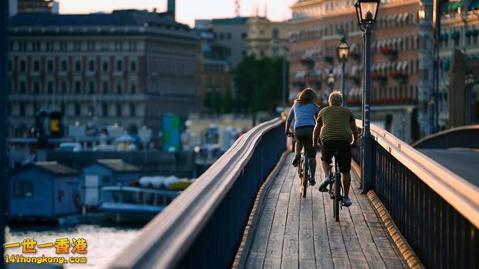 cycling-in-stockholm.jpg