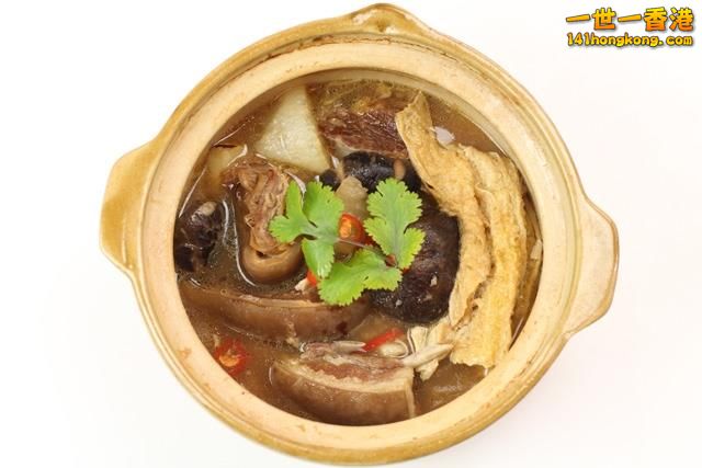 16 枝竹羊腩煲.jpg