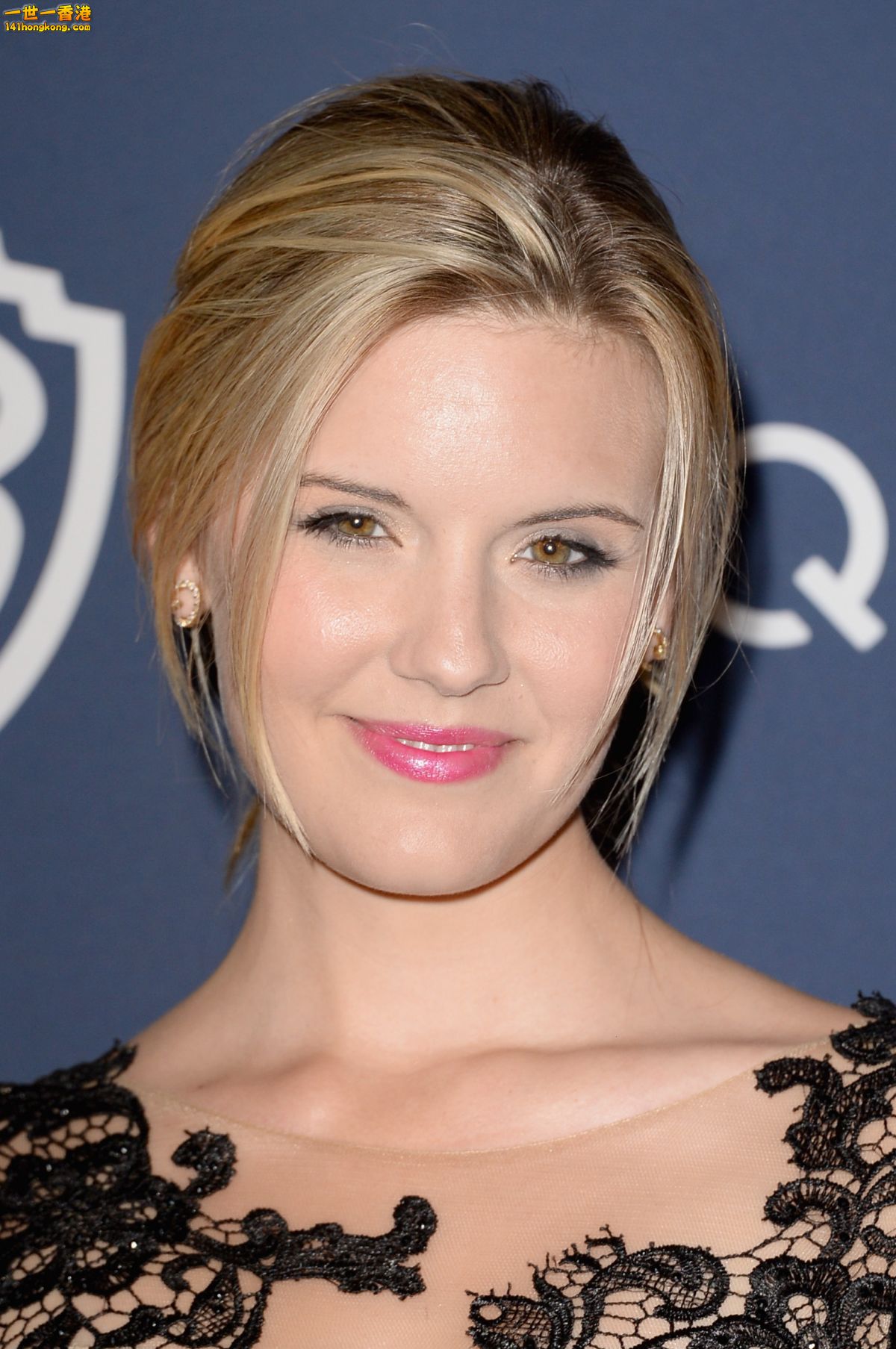 maggie-grace-at-instyle-and-warner-bros.-golden-globes-afterparty_2.jpg