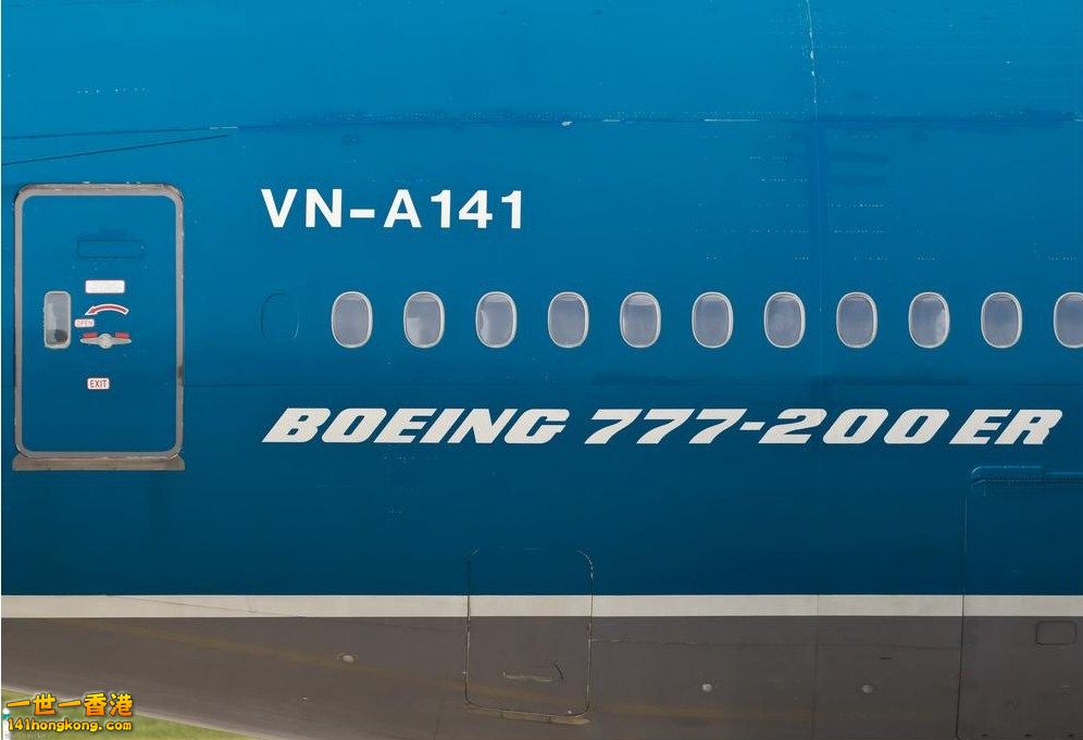 VN-A141 Boeing 777-ER.jpg