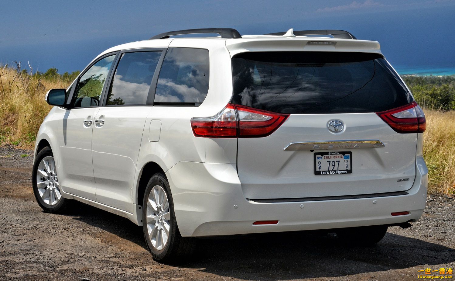 me-toyota-sienna-limited-11_2560.jpg