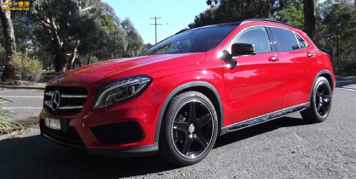 2015 Mercedes GLA 200.jpg