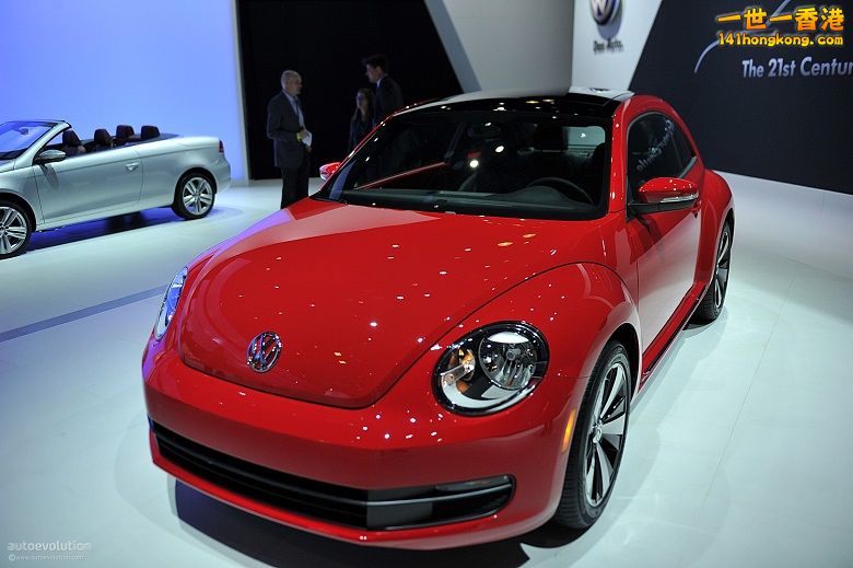 nyias-2011-volkswagen-beetle-live-photos-34493_1 780.jpg