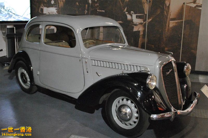 Skoda_Museum_2010_05 800.jpg