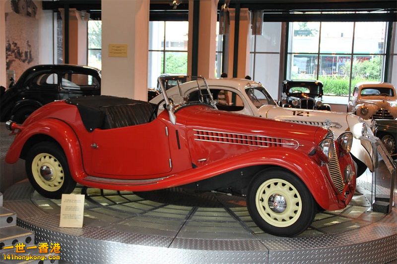 Skoda_Museum_2010_12 800.jpg