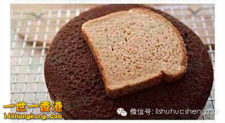 6. 在 蛋糕上放麵包，可防止麵包過夜後太乾.jpg