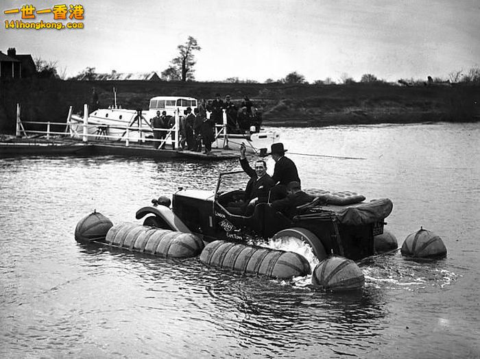 Strange old vehicles6.jpg