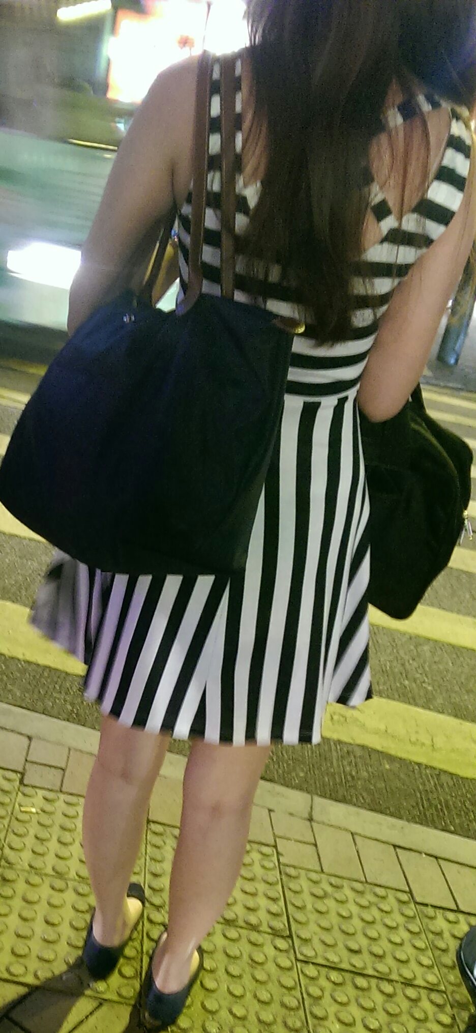 由上集既背影開始