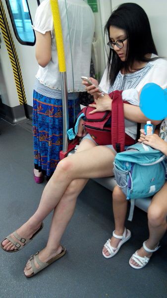 突然覺得做了母親的女人很(偉)大