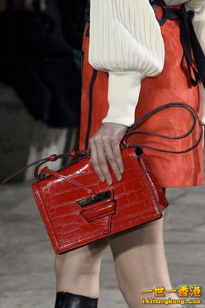 LOEWE00.jpg