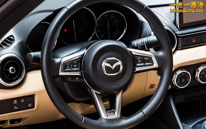 196720_Mazda_MX-5_2015_que_d_ameliorations 800 700.jpg