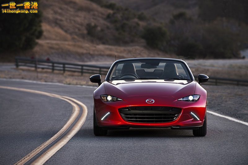 2016-Mazda-MX-5Miata-3 800.jpg