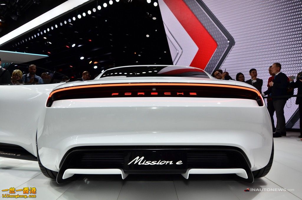 porsche-mission-e-IAA-2015-10-1024x678.jpg