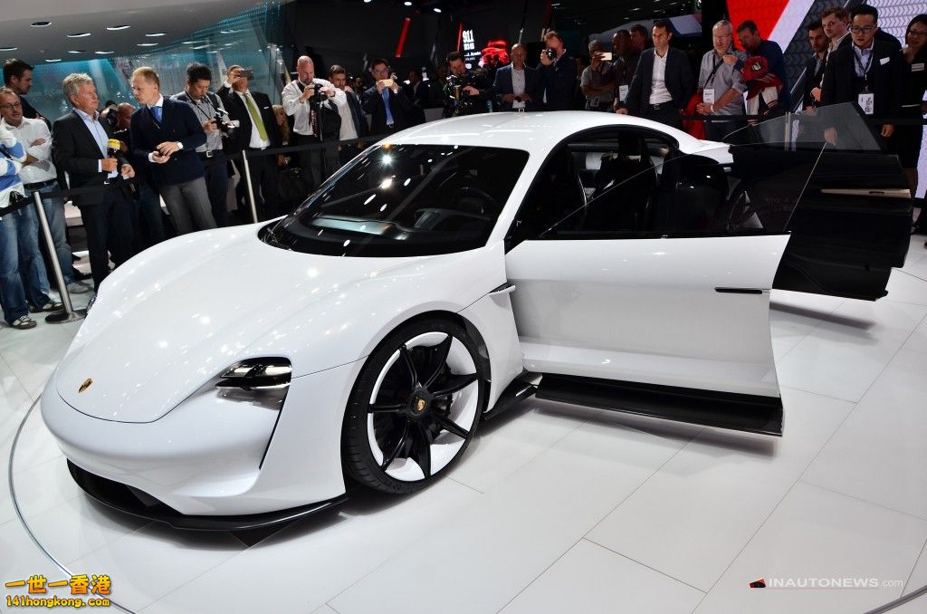 porsche-mission-e-IAA-2015-23-1024x678.jpg