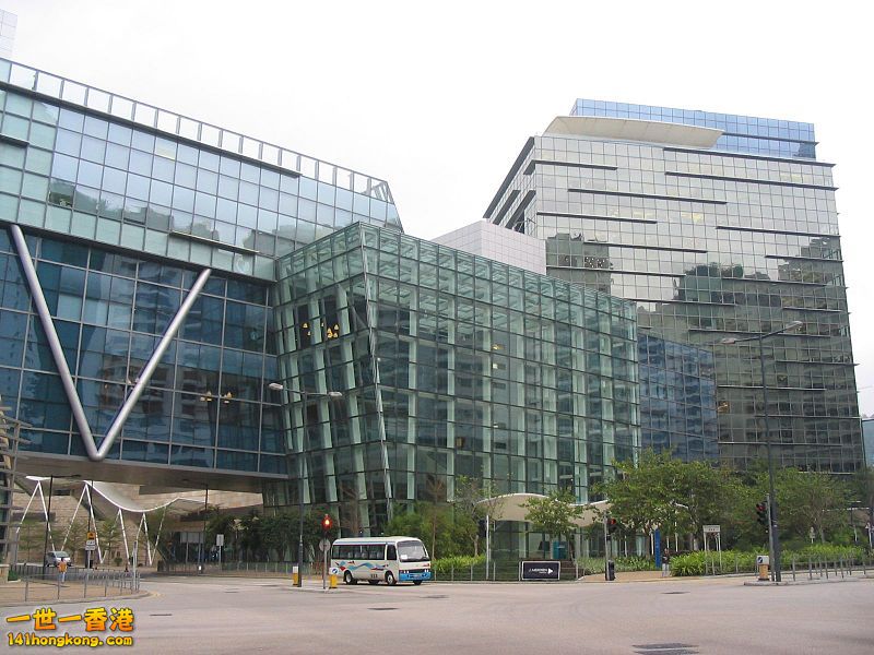 800px-Cyberport_Tower_2.jpg